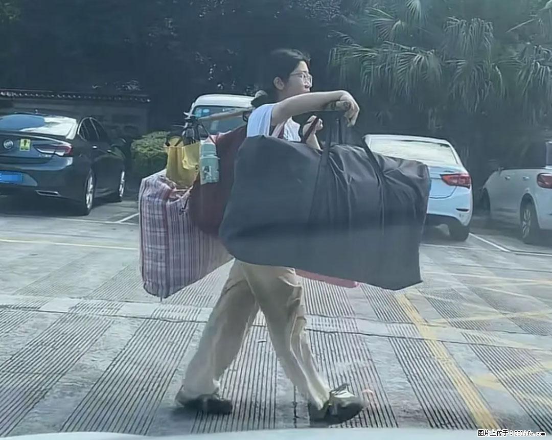 全网追的“扁担女孩”，找了一份暑假工，时薪12元 - 济源生活资讯 - 济源28生活网 jiyuan.28life.com